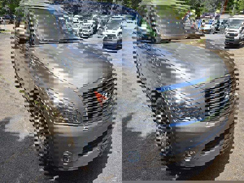 Used 2014 INFINITI QX80 4WD w/ Theater Package image 2