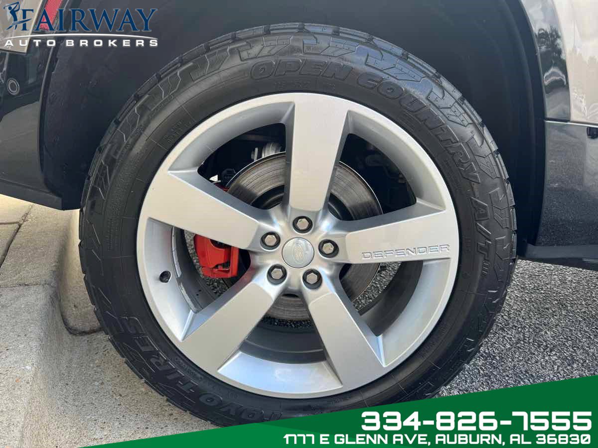 Used 2023 Land Rover Defender 130 X image 38