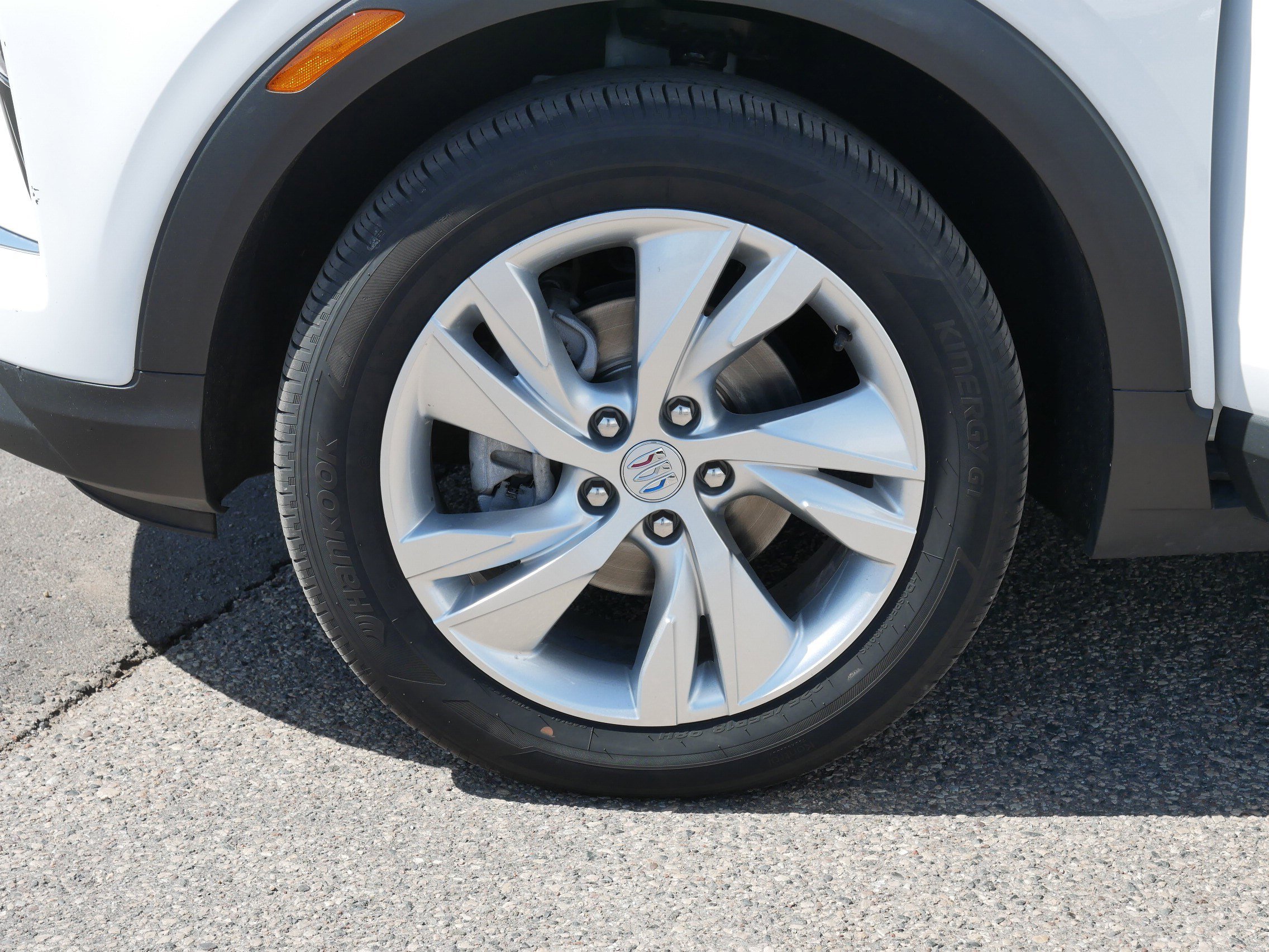 Used 2025 Buick Encore GX Preferred AWD/4WD image 15