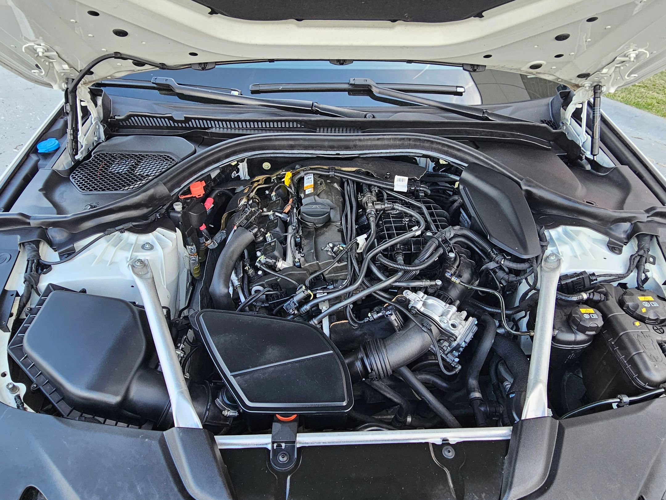 Used 2018 BMW 530i w/ Premium Package image 32