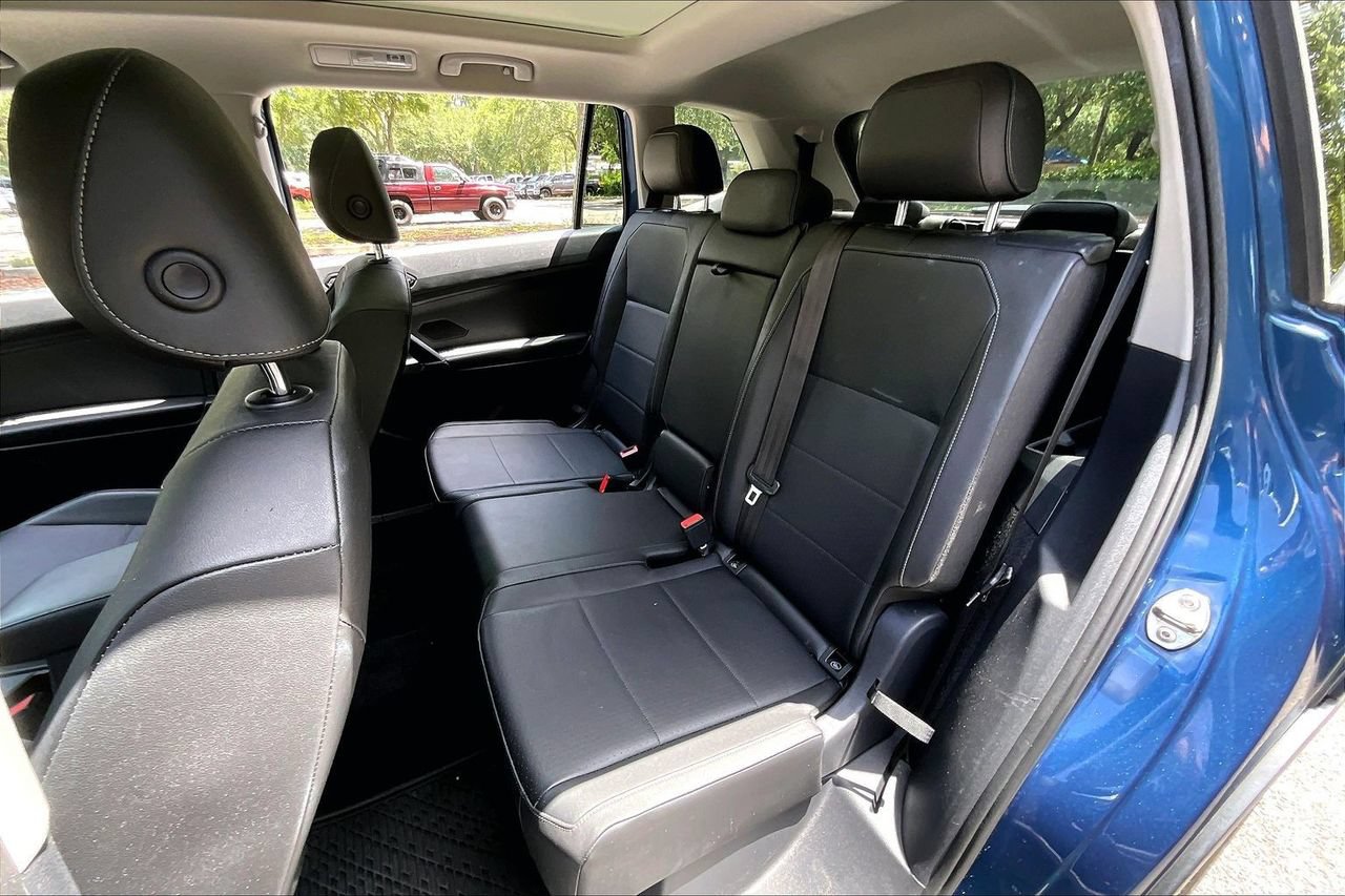 Used 2018 Volkswagen Tiguan SE FWD image 19
