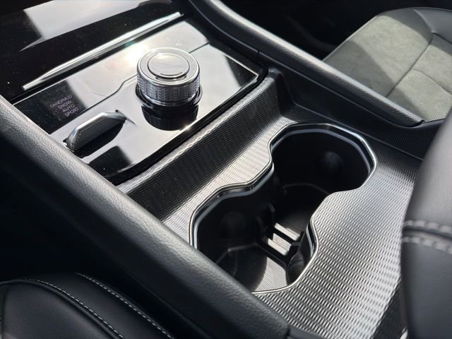 New 2026 Jeep Grand Cherokee Altitude image 19