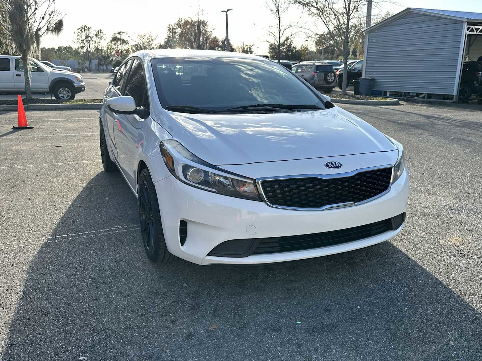 Used 2018 Kia Forte LX image 8