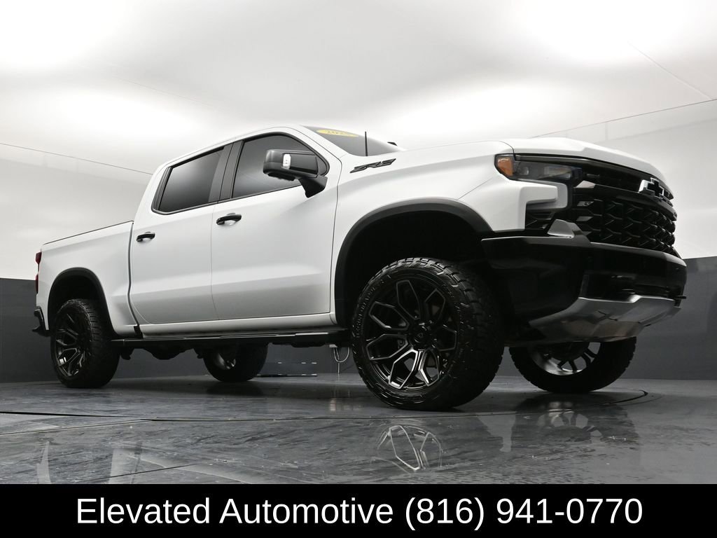 Used 2025 Chevrolet Silverado 1500 ZR2 w/ Technology Package image 31