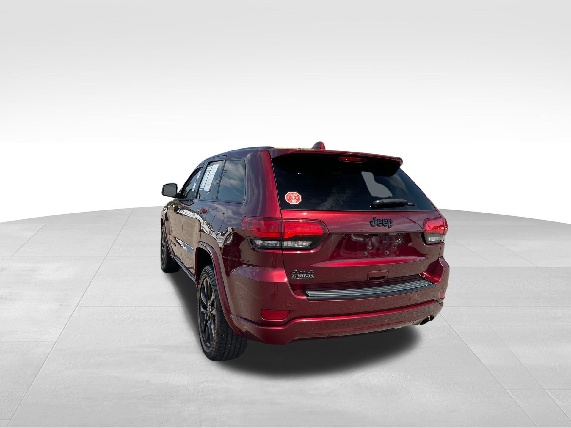 Used 2018 Jeep Grand Cherokee Altitude image 8