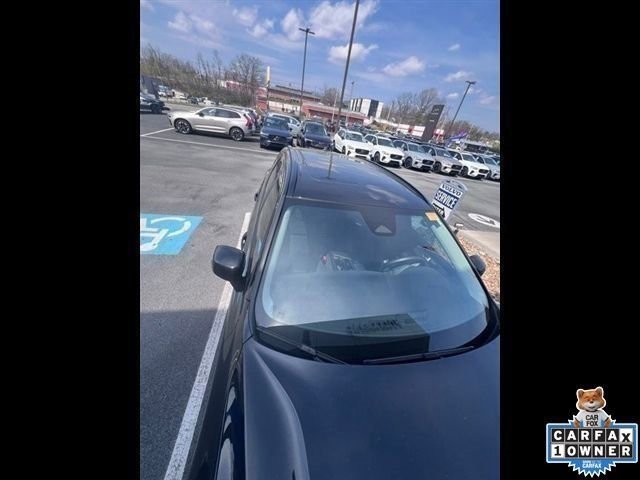 Used 2023 Volvo XC60 B5 Plus w/ Climate Package image 4