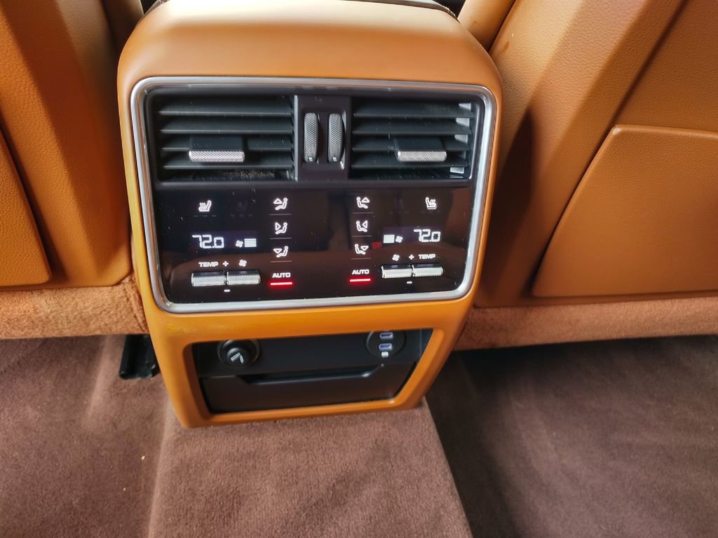 Used 2022 Porsche Cayenne S Platinum image 20