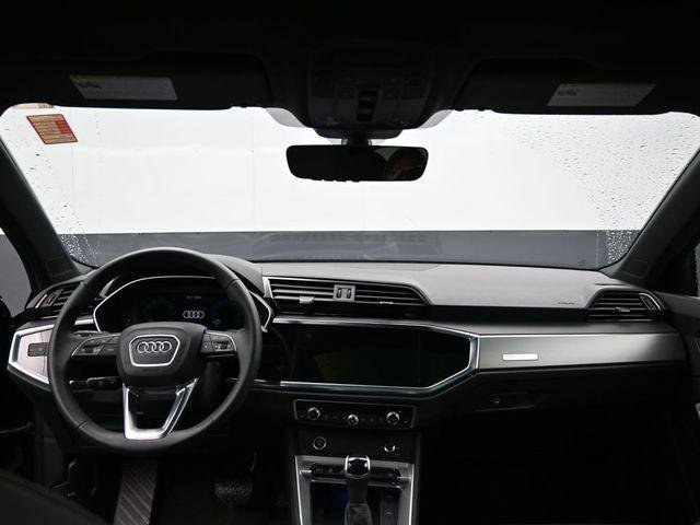 Used 2024 Audi Q3 2.0T Premium Plus image 29