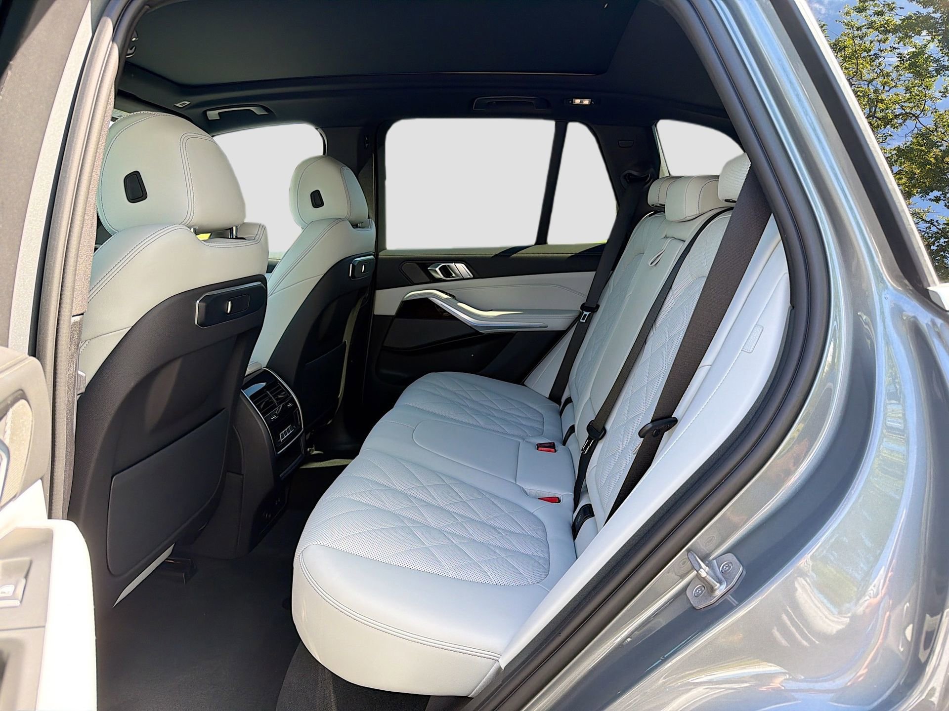 Certified 2024 BMW X5 sDrive40i w/ Premium Package image 22