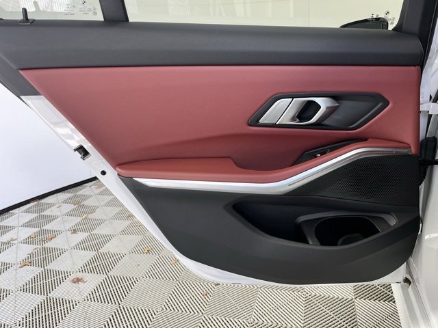 Used 2022 BMW 330i xDrive Sedan w/ Driving Assistance Package image 20