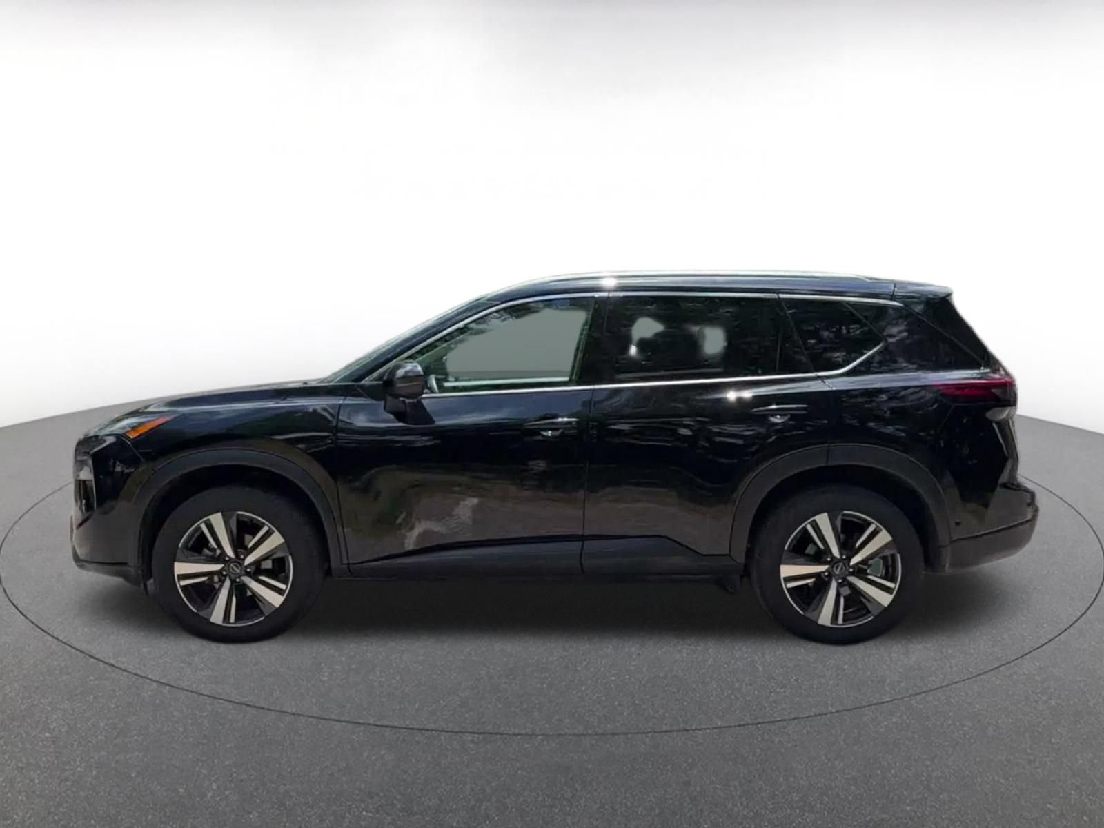 Used 2026 Nissan Rogue SL FWD image 7