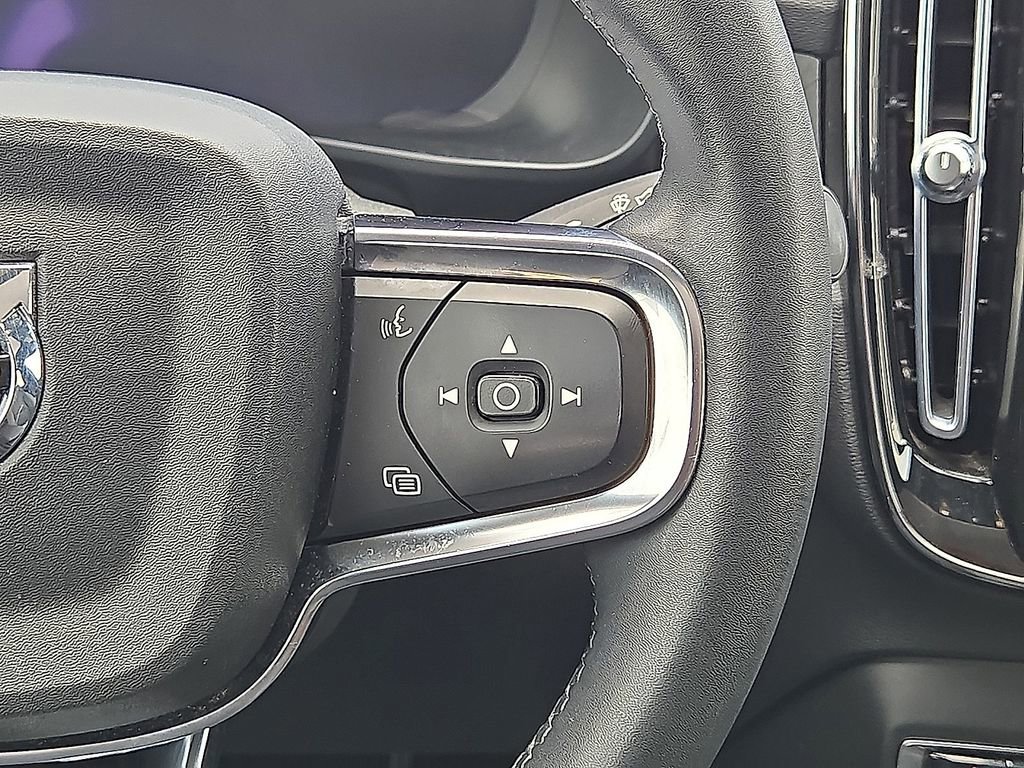 Used 2023 Volvo C40 Recharge Core AWD/4WD image 20