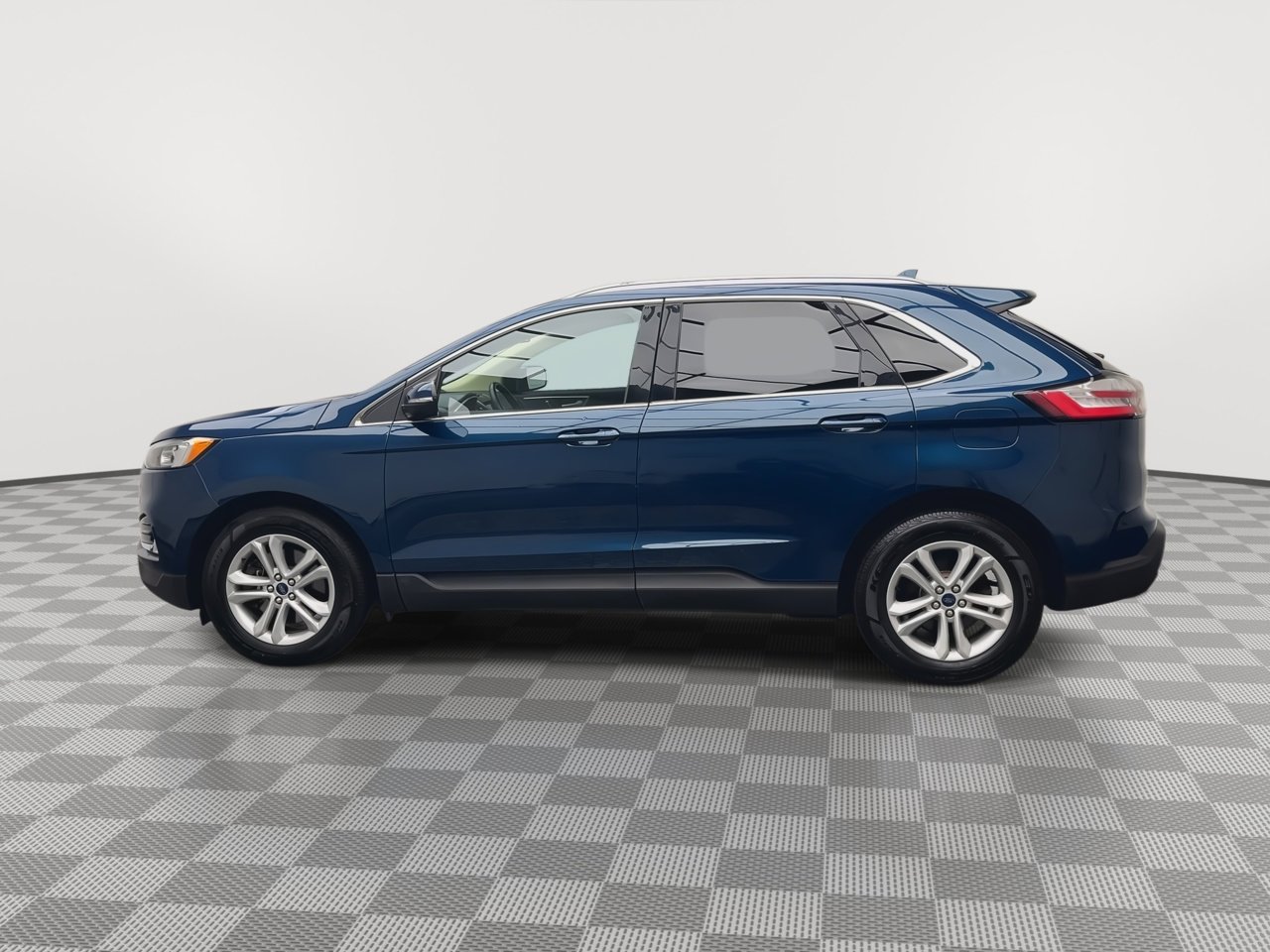 Used 2020 Ford Edge SEL image 36