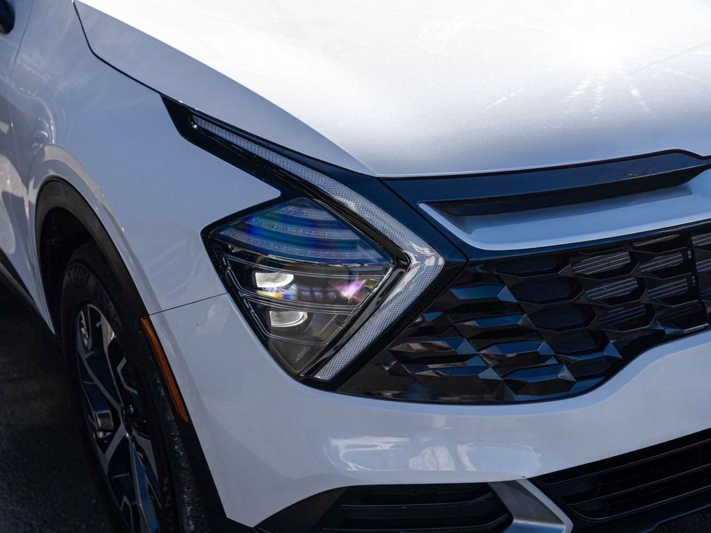 Used 2025 Kia Sportage EX w/ Premium Package image 35