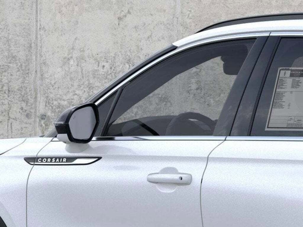 New 2025 Lincoln Corsair FWD w/ Equipment Group 101A image 42