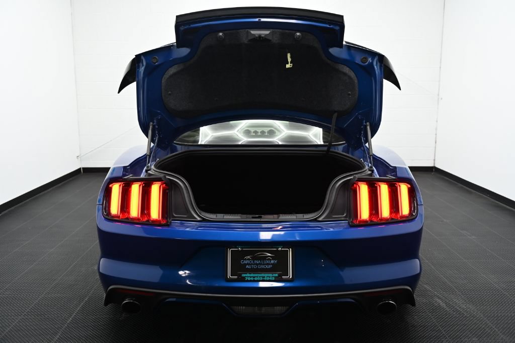 Used 2017 Ford Mustang GT Premium w/ GT Performance Package RWD image 39