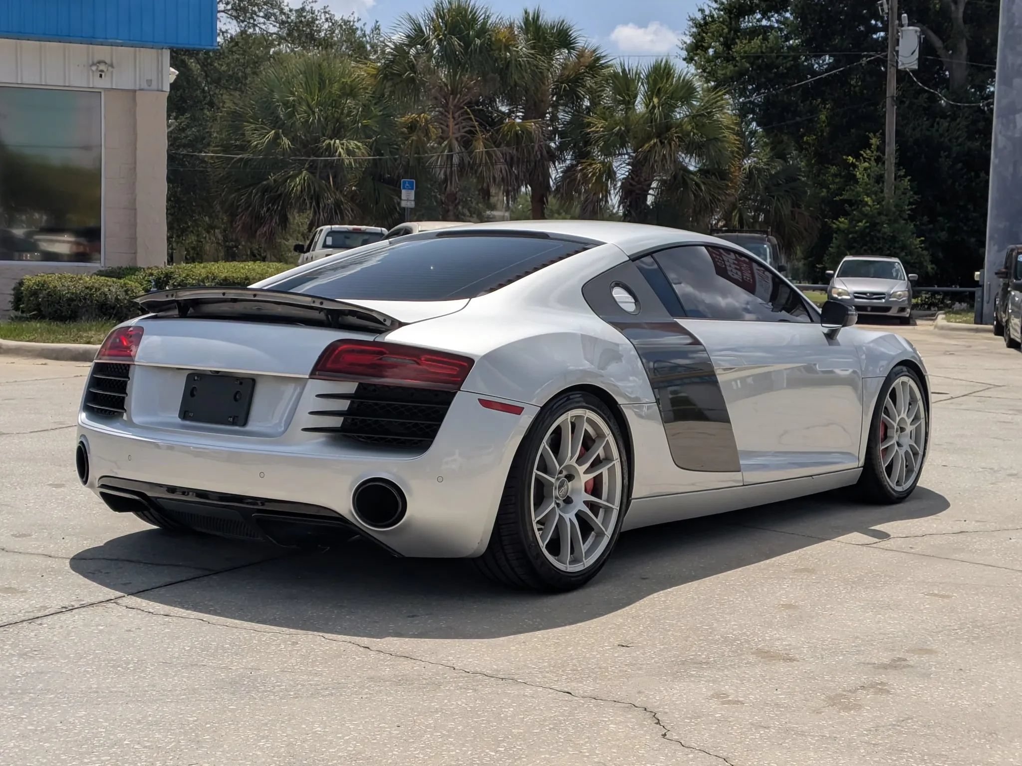 Used 2015 Audi R8 V8 AWD/4WD image 3