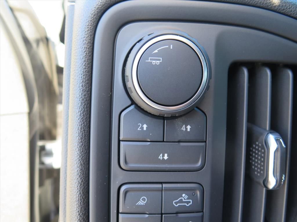 Used 2026 Chevrolet Silverado 2500 Custom w/ Custom Value Package image 11