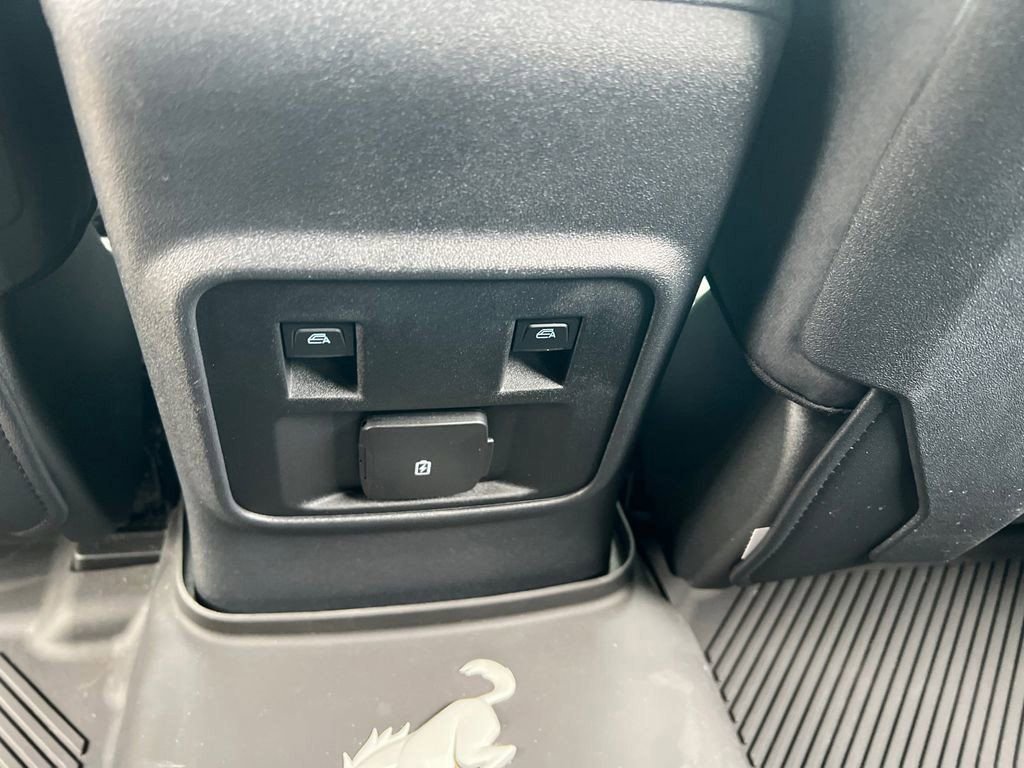 Used 2023 Ford Bronco Black Diamond image 28