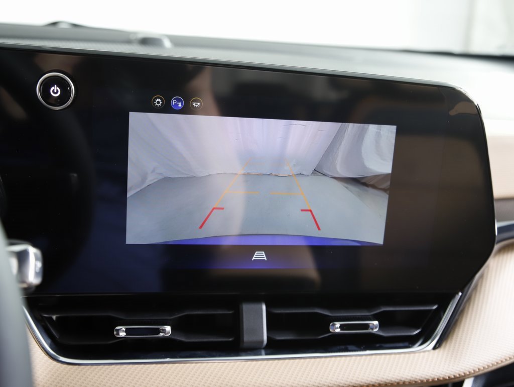 New 2026 Chevrolet Equinox ACTIV w/ Convenience Package III image 21