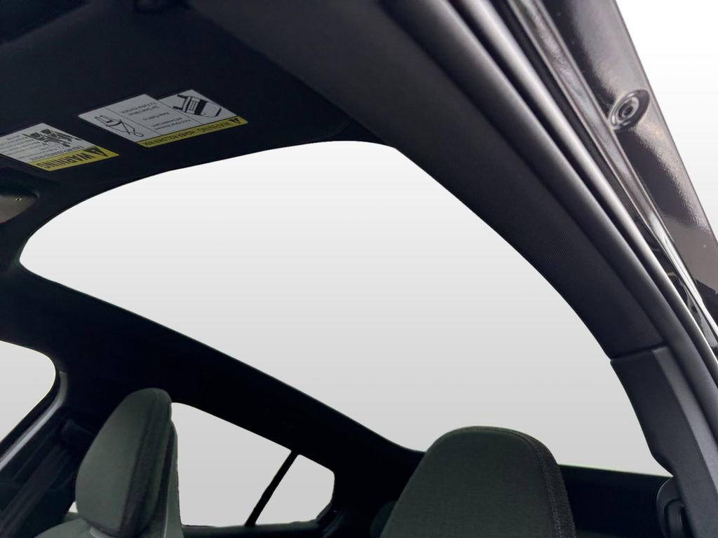 New 2026 Volvo EX30 Cross Country Ultra image 10