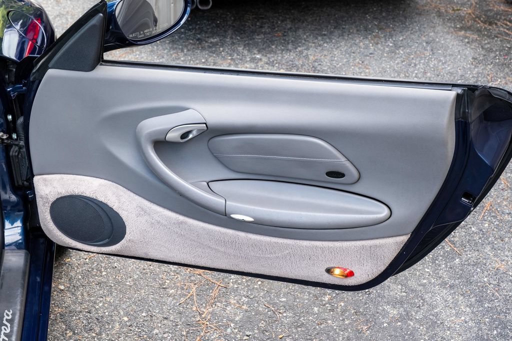 Used 1999 Porsche 911 Carrera RWD image 22