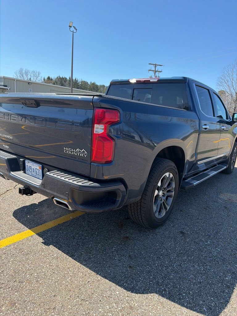 Used 2022 Chevrolet Silverado 1500 High Country image 5