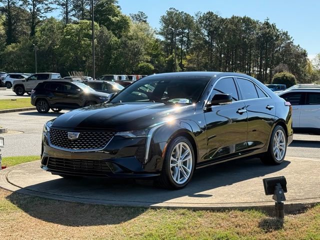 Used 2021 Cadillac CT4 Luxury image 3