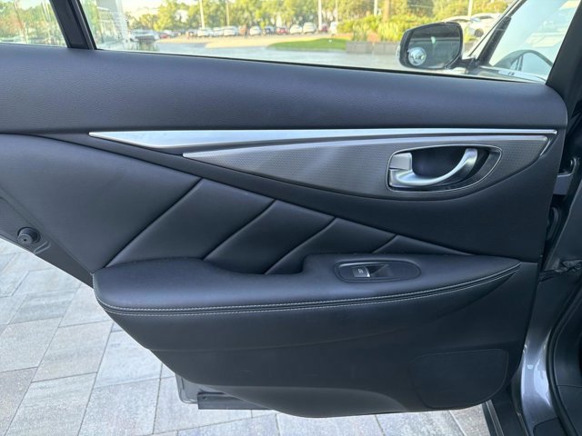Used 2015 INFINITI Q50 AWD w/ Moonroof Package image 16