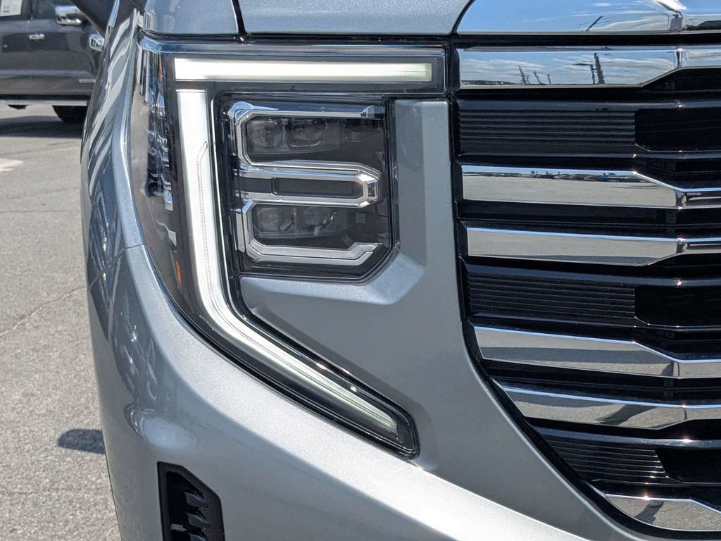 Used 2025 GMC Sierra 1500 SLT AWD/4WD image 10