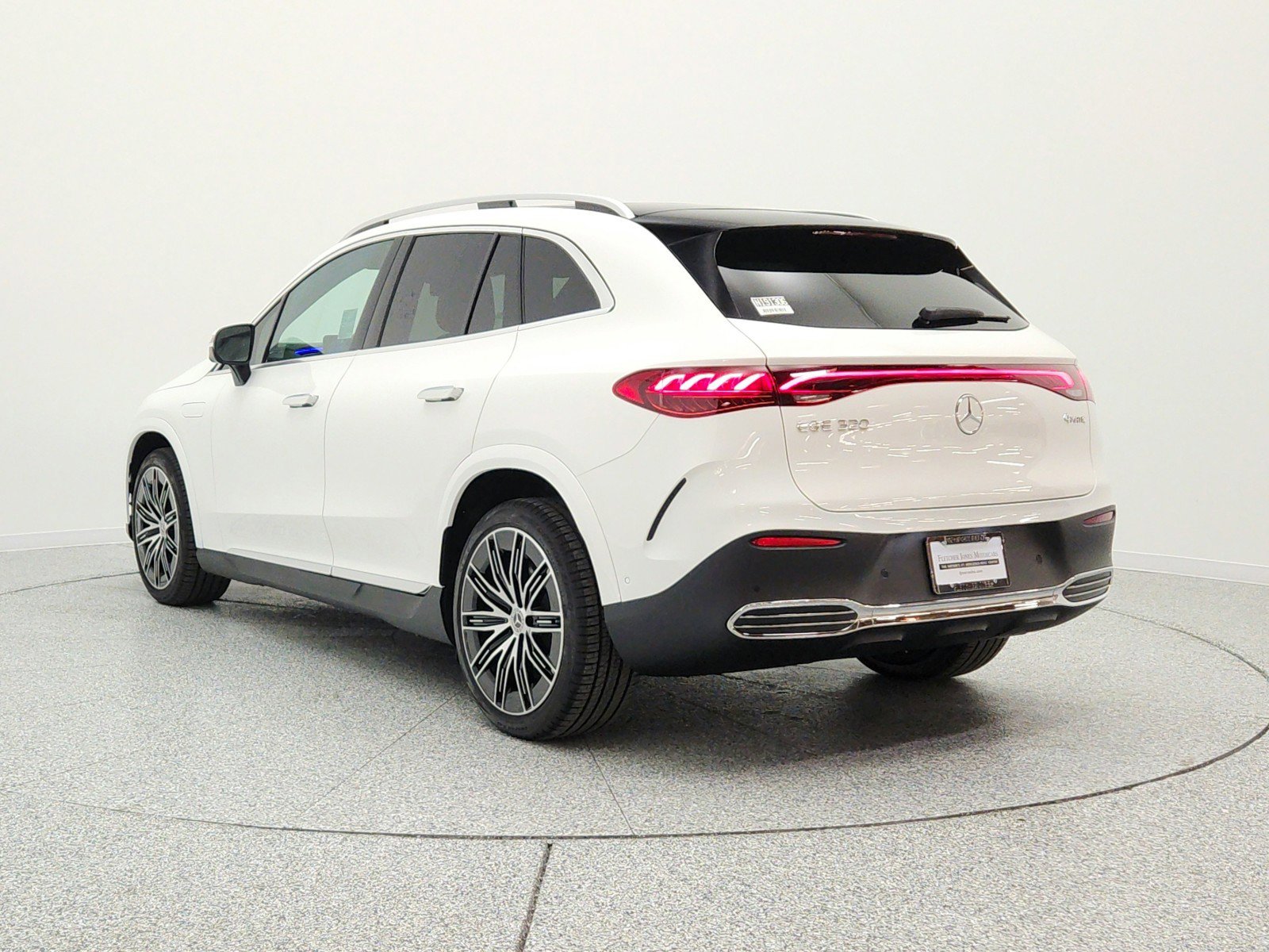New 2026 Mercedes-Benz EQE 320 4MATIC SUV image 7