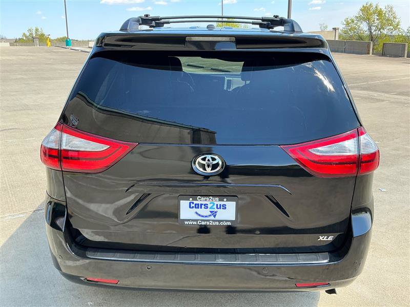 Used 2016 Toyota Sienna XLE w/ XLE Navigation Package image 6