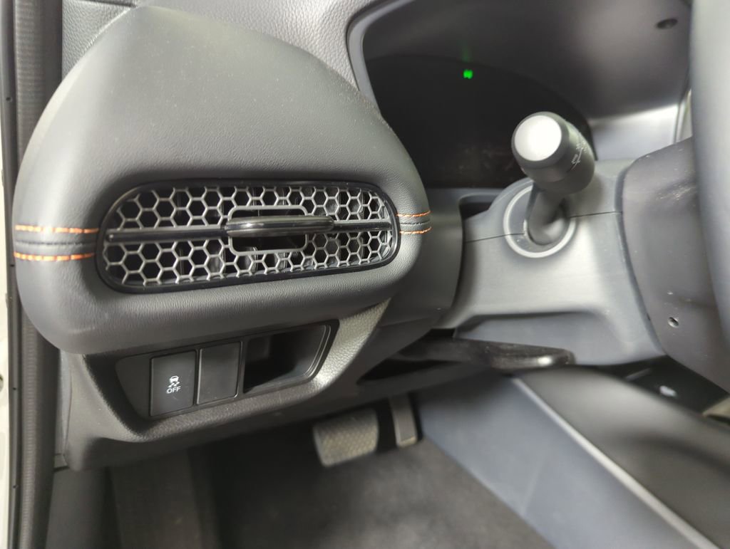 Certified 2026 Honda HR-V Sport image 27