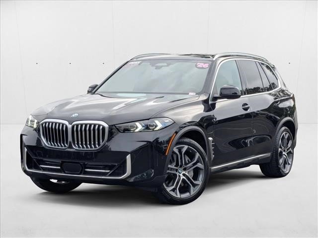 Used 2026 BMW X5 xDrive50e image 1