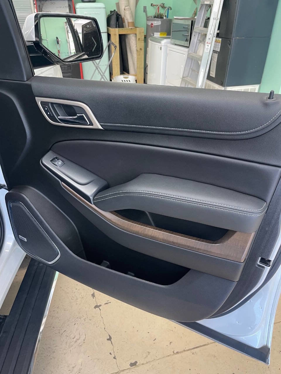 Used 2018 GMC Yukon Denali w/ Denali Ultimate Package AWD/4WD image 30