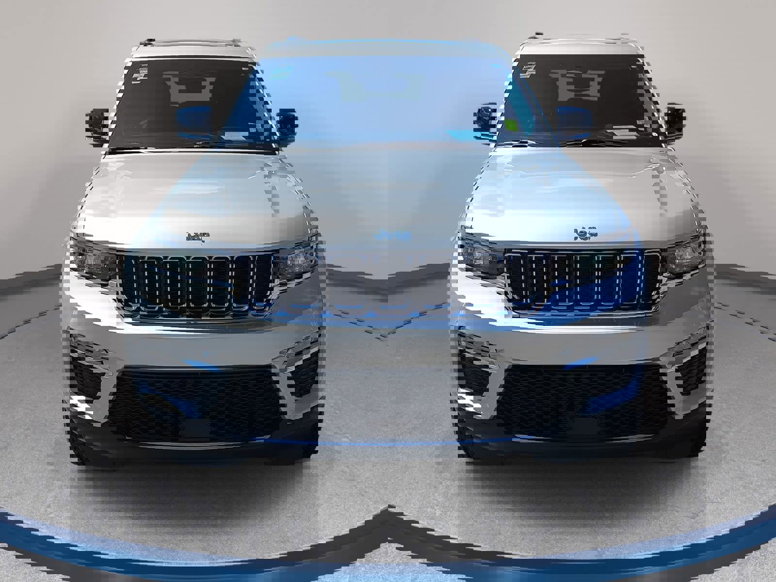 Used 2024 Jeep Grand Cherokee Limited image 2