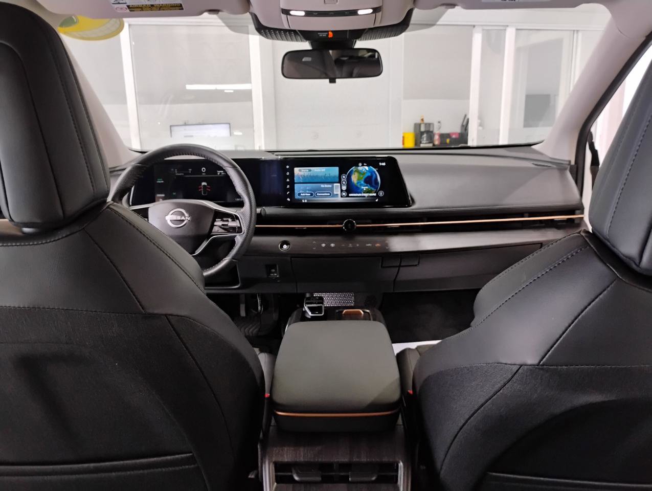 Used 2024 Nissan Ariya AWD image 21