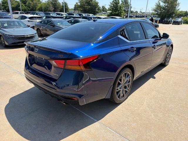 Certified 2024 Nissan Altima 2.0 SR FWD image 5
