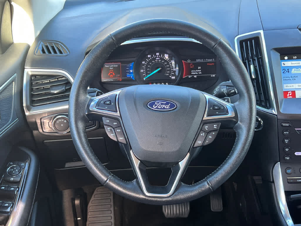 Used 2018 Ford Edge Titanium w/ Equipment Group 301A AWD/4WD image 26