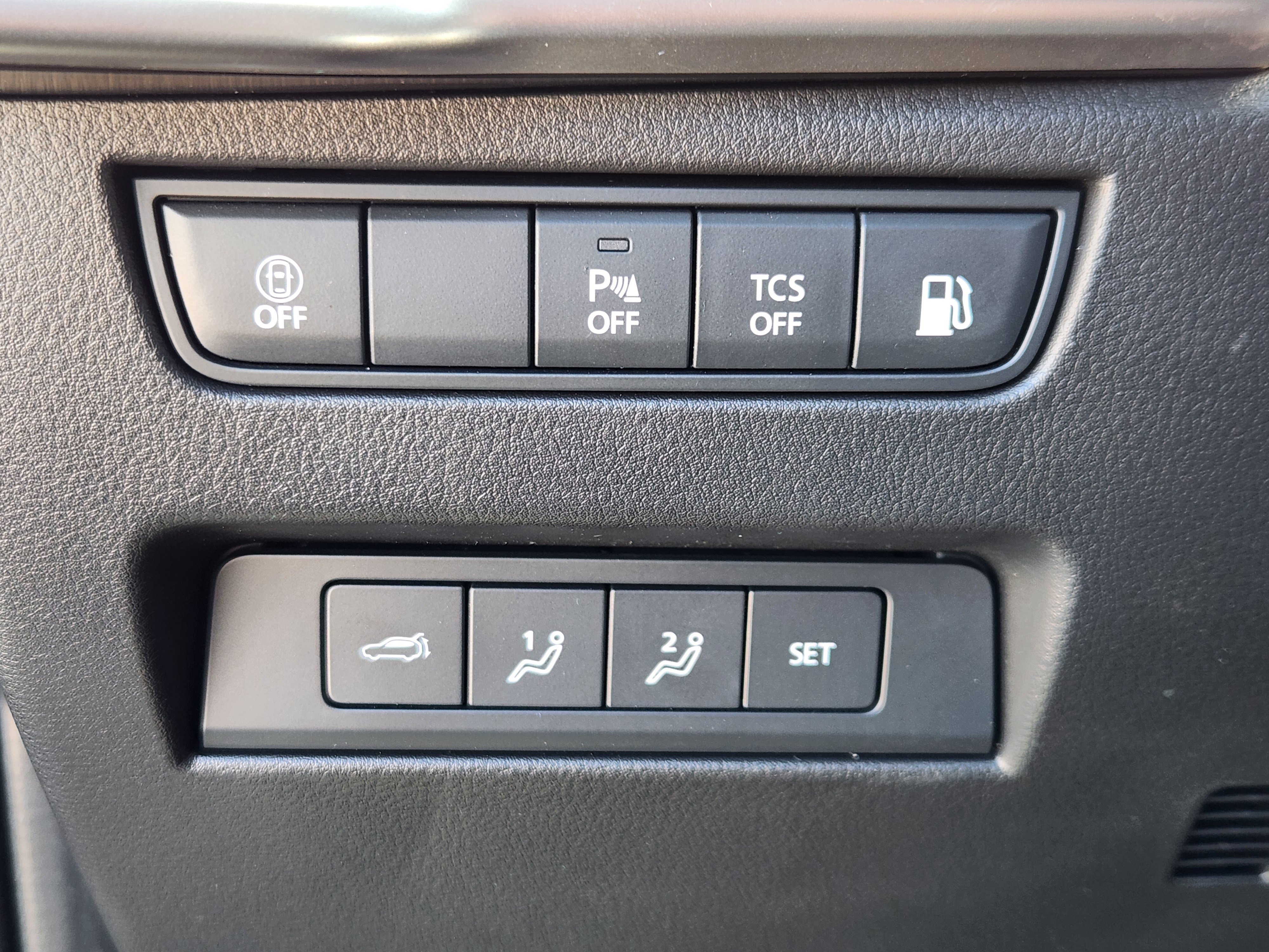 Certified 2024 MAZDA CX-90 Plug-In Hybrid w/ Premium Pkg AWD/4WD image 28