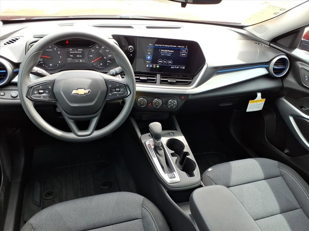 New 2026 Chevrolet Trax LS w/ LS Convenience Package FWD image 22