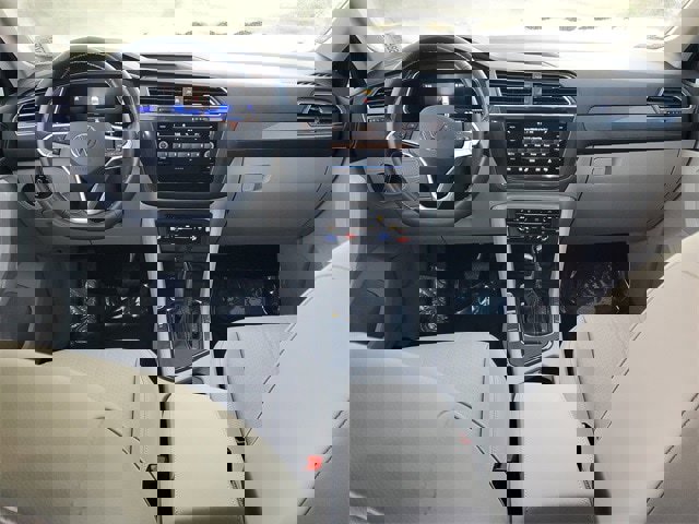 Certified 2023 Volkswagen Tiguan SE image 12