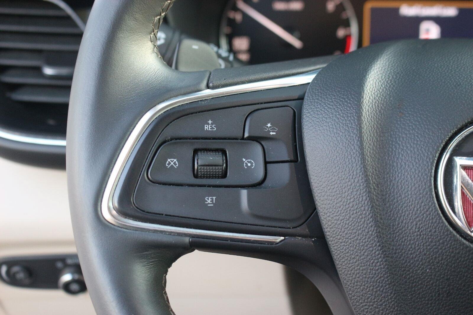 Used 2022 Buick Envision Preferred w/ Safety Package FWD image 19