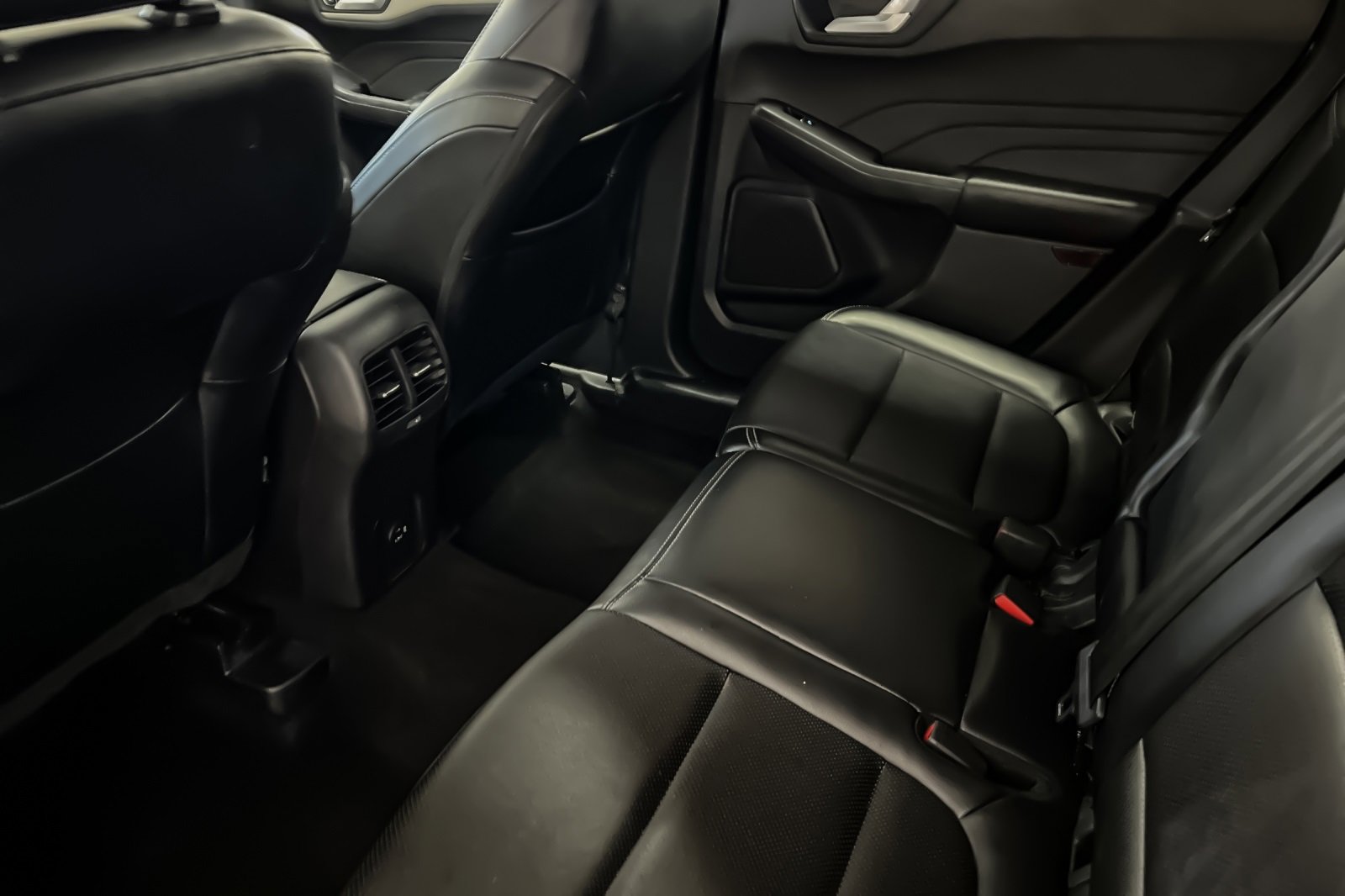 Used 2022 Ford Escape SEL image 12