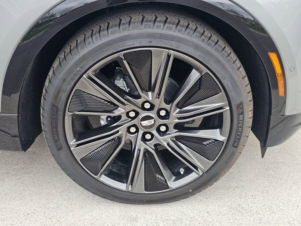 New 2026 Cadillac Lyriq Signature Sport w/ Nappa Leather Package AWD/4WD image 9