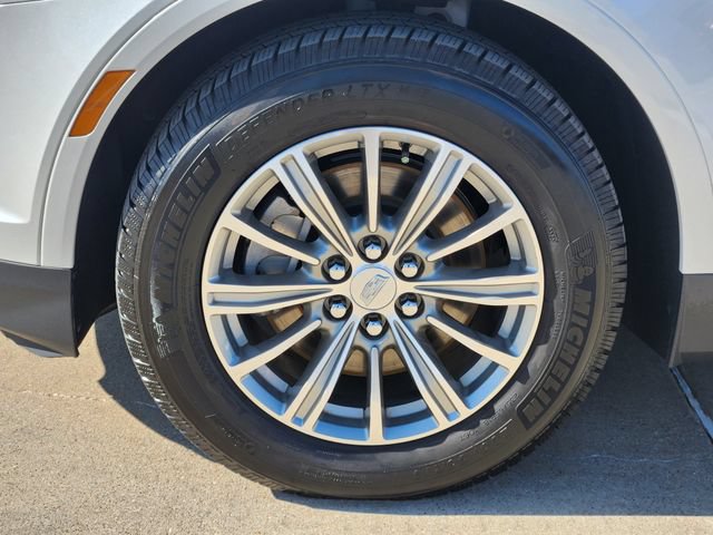 Used 2018 Cadillac XT5 Luxury w/ Driver Awareness Package FWD image 18