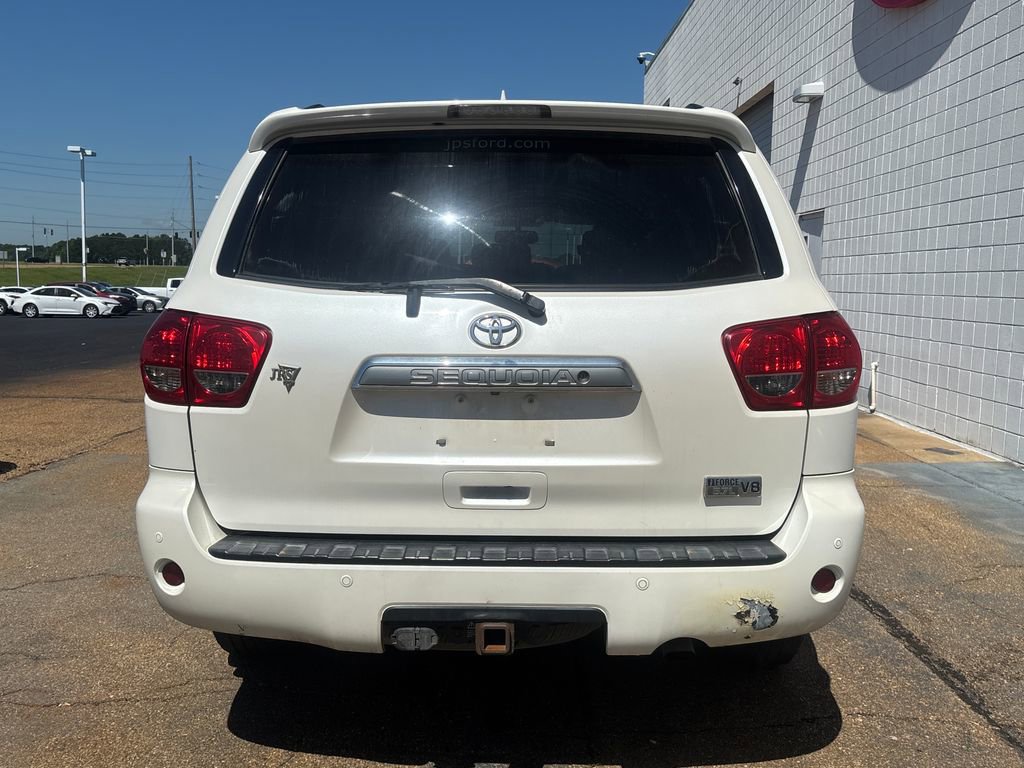 Used 2014 Toyota Sequoia Platinum RWD image 31