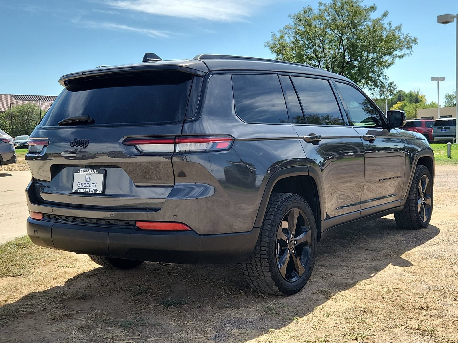 Used 2022 Jeep Grand Cherokee L Laredo AWD/4WD image 5
