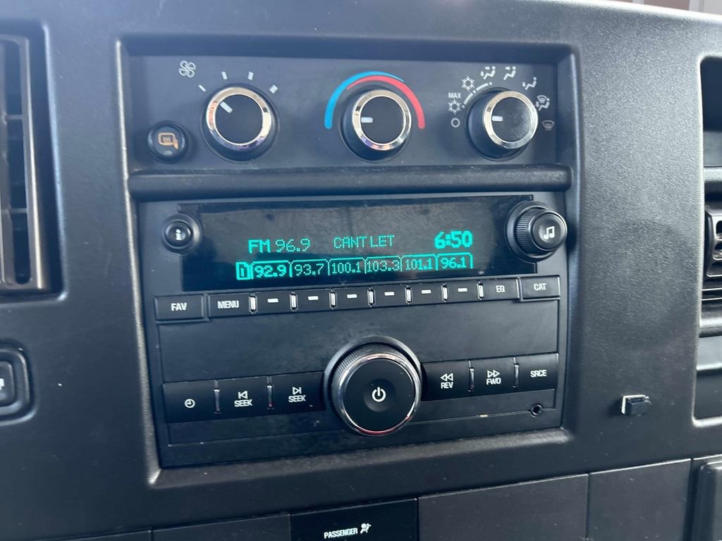 Used 2022 Chevrolet Express 2500 w/ Driver Convenience Package image 27