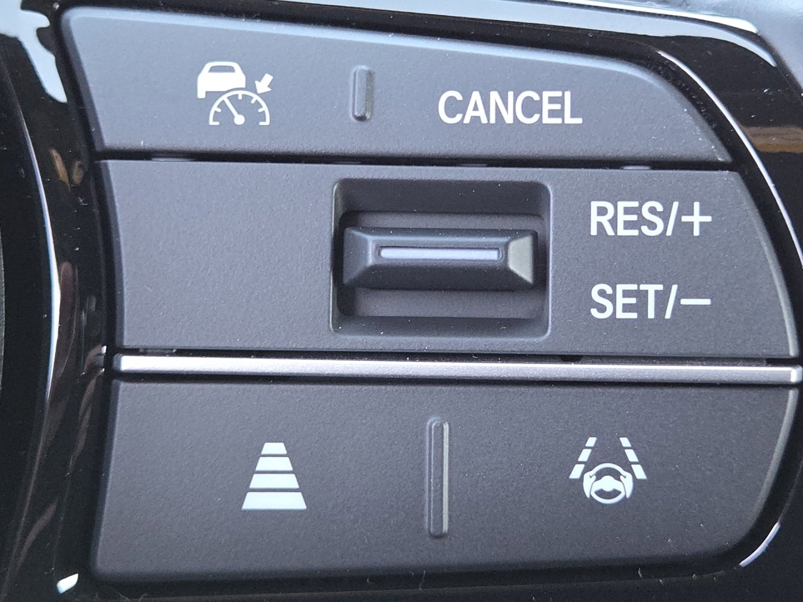 New 2026 Honda HR-V Sport image 30